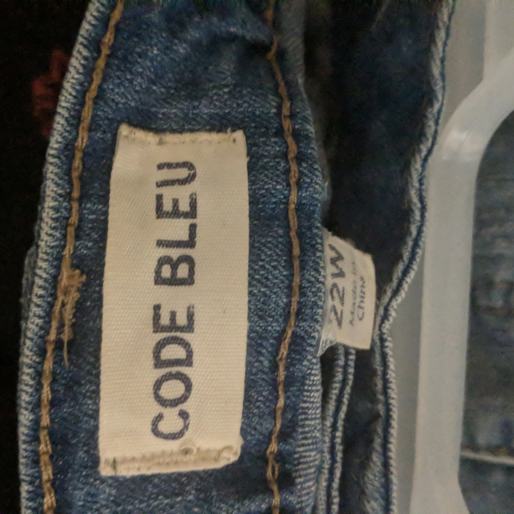 Code Blue short style jeans inseam 22, size 22W, looks great with short boots!